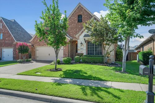 1007 Somerset Cir, Forney, TX, 75126-3841 | Card Image