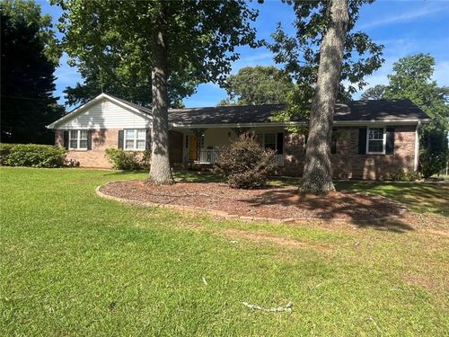 2075 Pinewood Dr, Covington, GA, 30016-1720 | Card Image
