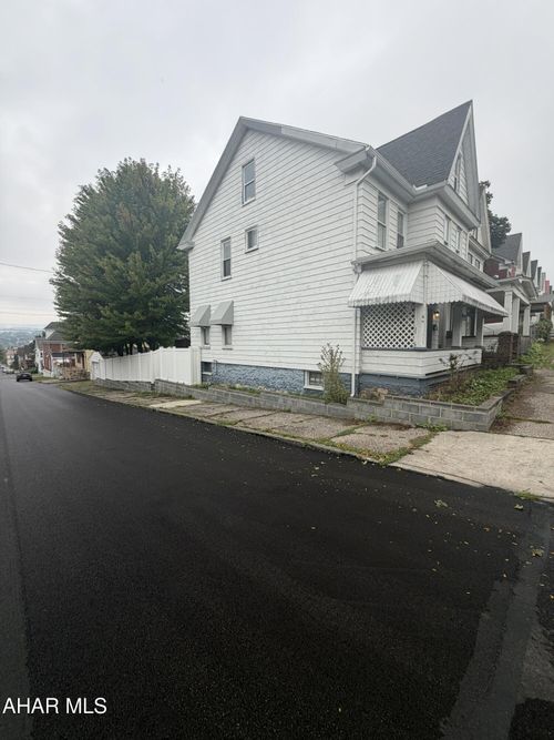 230 1st Ave, Altoona, PA, 16602-3911 | Card Image
