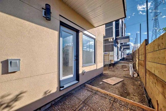 330 Sage Hill Cir Nw, Townhouse with 3 bedrooms, 2 bathrooms and 3 parking in Calgary AB | Image 21