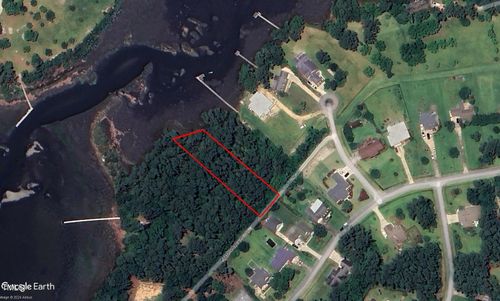 214 Mary Gray Farm Rd, Beaufort, NC, 28516-7404 | Card Image