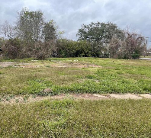 2016 Pope St, Beaumont, TX, 77703-3826 | Card Image