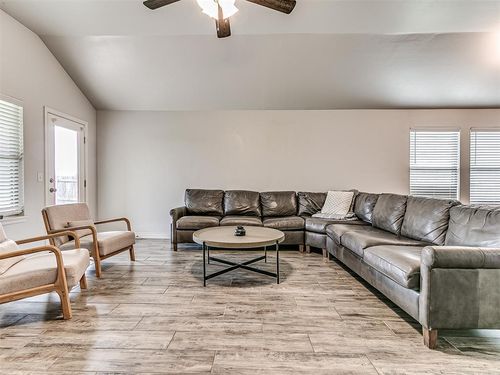4308 Willow Run, Stillwater, OK, 74074-1983 | Card Image