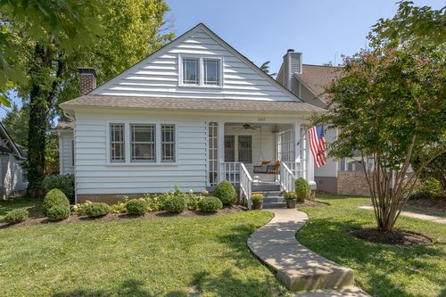 2002 18th Ave S, Nashville, TN, 37212-4302 | Card Image