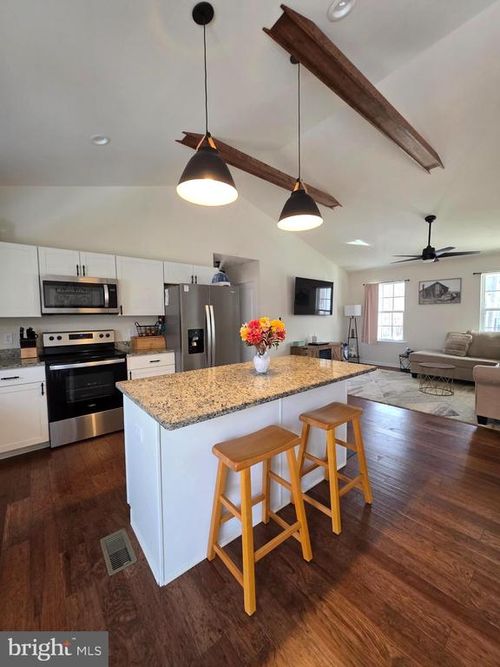 6014 Stubbs Bridge Rd, MINERAL, VA, 23117-9643 | Card Image