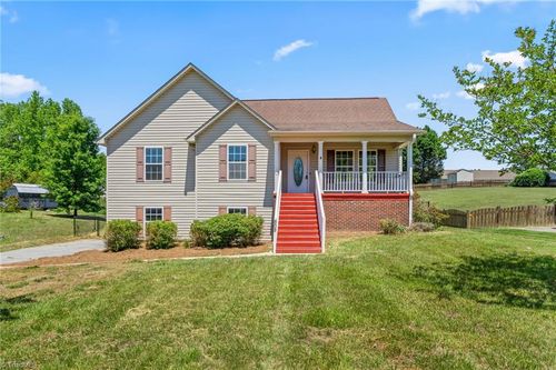 808 Arnold Rd, Lexington, NC, 27295-8744 | Card Image
