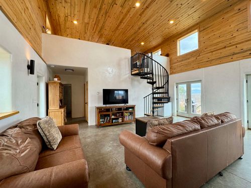 14 Outlander Dr, Carson, NM, 87517 | Card Image