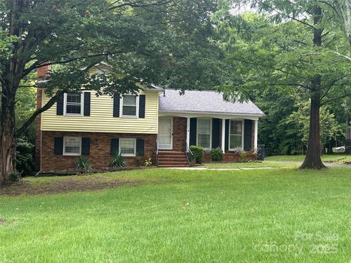 1601 Bonnie Ln, Charlotte, NC, 28213-3515 | Card Image