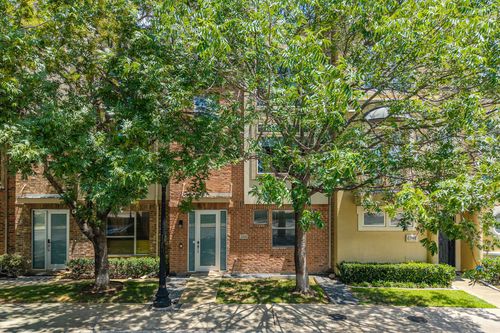 2702 Floyd St, Dallas, TX, 75204-5906 | Card Image