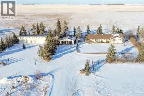 18320 Township Road 390, Botha, AB, T0C0N0 | Card Image