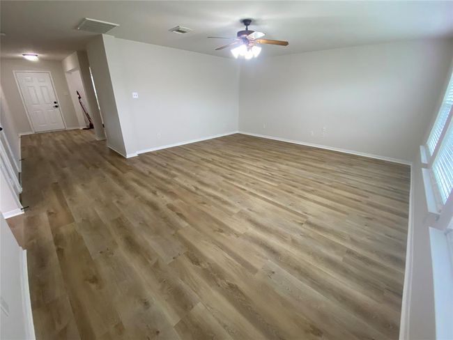 5638 Sequin Dr, House other with 4 bedrooms, 3 bathrooms and 2 parking in Spring TX | Image 5