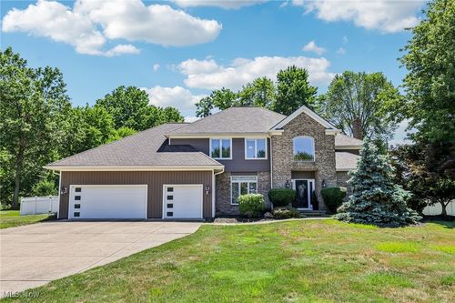 6164 Tourelle Dr, Highland Heights, OH, 44143-3738 | Card Image