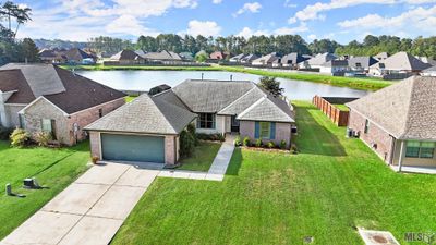 26364 Poplar Glen, House other with 3 bedrooms, 2 bathrooms and null parking in Denham Springs LA | Image 1