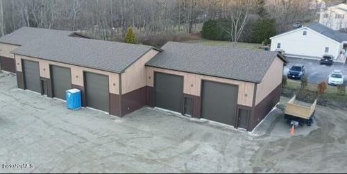 19 Williamstown Rd, Lanesborough, MA, 01237-9524 | Card Image