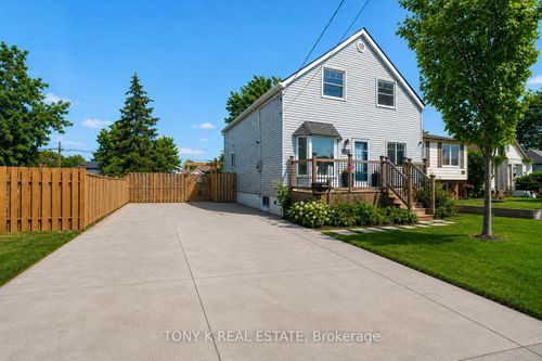 420 Waverly St, Hamilton, ON, L8H6R4 | Card Image