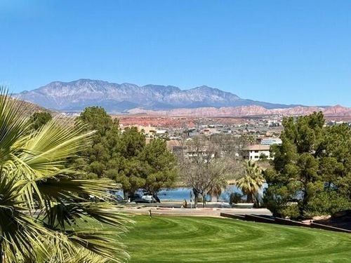 439 Bunker Cir, St George, UT, 84770-6120 | Card Image
