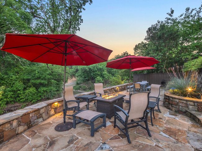 Perfect spot to enjoy a fire table at twilight | Image 32