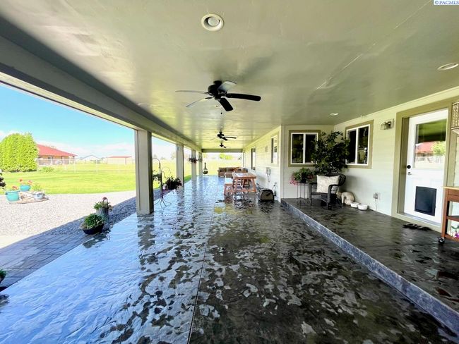 223108 E Perkins Rd, Home with 4 bedrooms, 4 bathrooms and null parking in Kennewick WA | Image 38