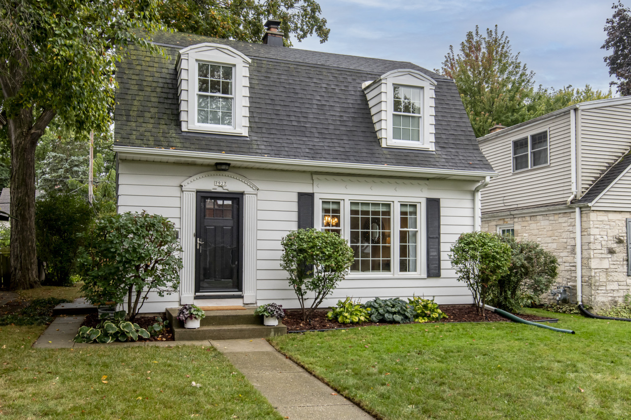 Hadley St, Milwaukee, WI 53222