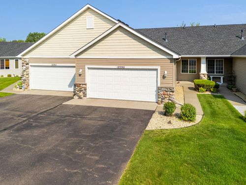 10390 64th St Ne, Albertville, MN, 55301-3515 | Card Image