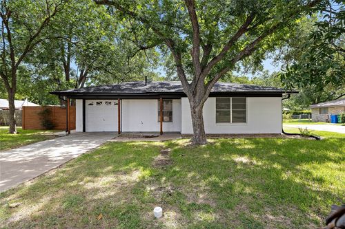 2304 Lathan Ln, Taylor, TX, 76574-1471 | Card Image
