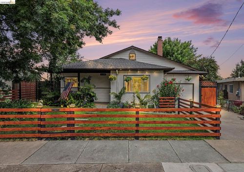 2889 Gillet Ave, Concord, CA, 94520-5405 | Card Image