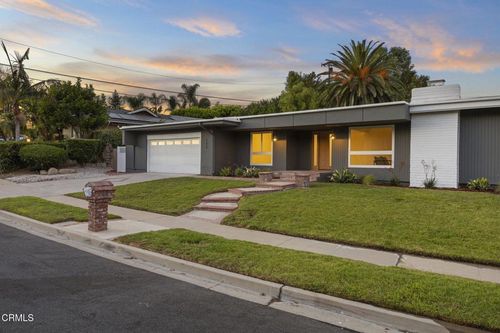 111 Donnick Ave, Thousand Oaks, CA, 91360-3312 | Card Image