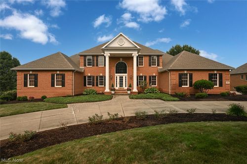 1597 Pilgrims Knob Se, Canton, OH, 44709-4840 | Card Image