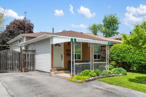 6921 Waters Ave, Niagara Falls, ON, L2G5X4 | Card Image