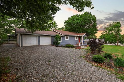 109 Arkansas St, Pottsboro, TX, 75076-3105 | Card Image