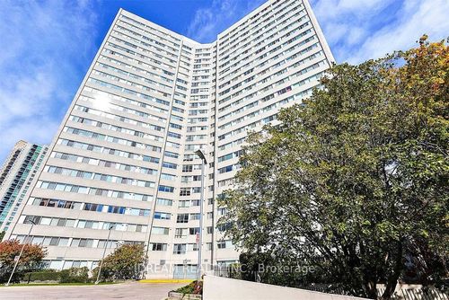 202-3700 Kaneff Cres, Mississauga, ON, L5A4B8 | Card Image