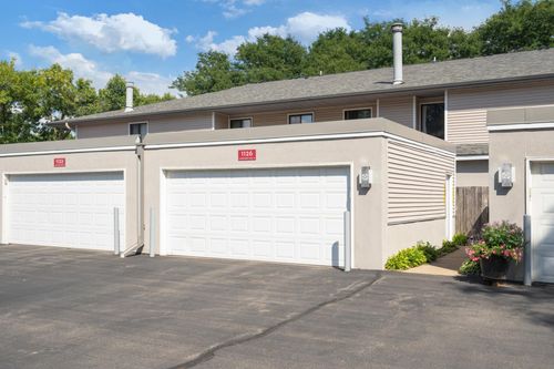 1126 Landmark Trl N, Hopkins, MN, 55343-7910 | Card Image