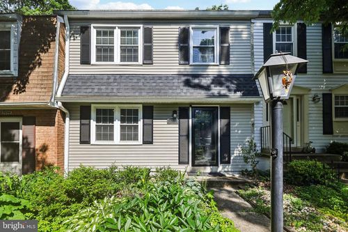 9046 Queen Maria Ct, COLUMBIA, MD, 21045-2405 | Card Image