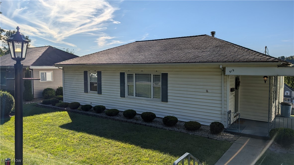 Georgia Ave, Chester, WV 26034