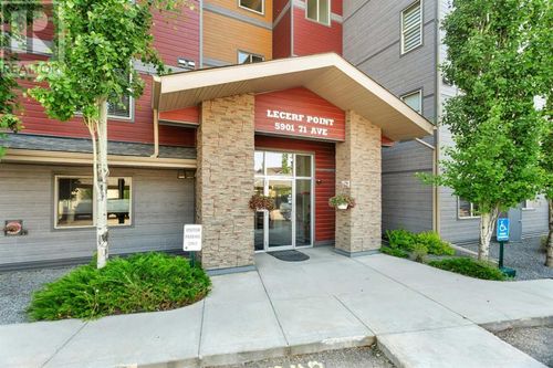 5901 71 Ave, Rocky Mountain House, AB, T4T0B3 | Card Image