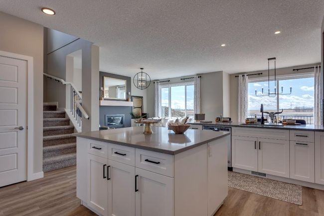 884 Corner Meadows Way Ne, House detached with 6 bedrooms, 5 bathrooms and 4 parking in Calgary AB | Image 4