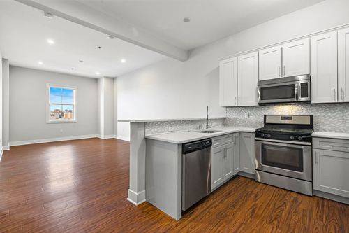 apt-512-6200 Hudson Ave, West New York, NJ, 07093-2972 | Card Image