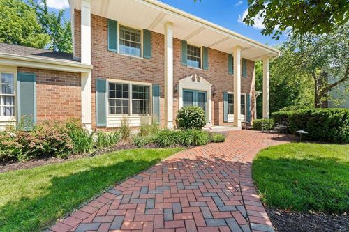 21330 Almesbury Court, Brookfield, WI, 53045 | Card Image