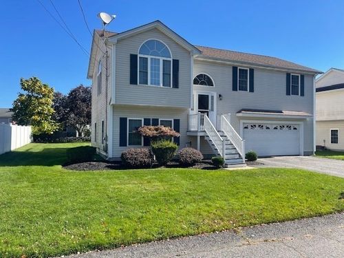 1 Modesta St, North Providence, RI, 02904-4647 | Card Image