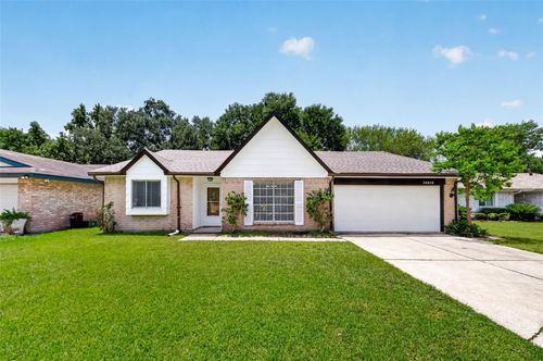 16614 Blackhawk Blvd, Friendswood, TX, 77546-3402 | Card Image