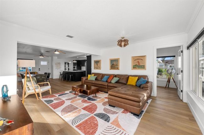 17730 Long Point Dr, House other with 3 bedrooms, 2 bathrooms and null parking in REDINGTON SHORES FL | Image 5