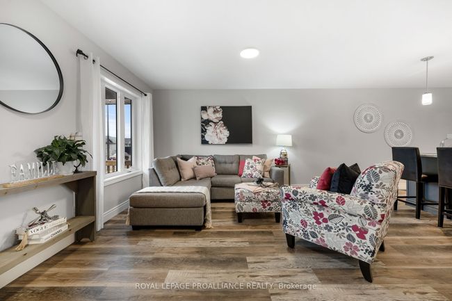29 Rabbit Rd, House attached with 3 bedrooms, 2 bathrooms and 1 parking in Brighton ON | Image 6