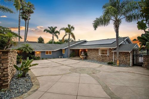 4143 Sunnyhill Dr, Carlsbad, CA, 92008 | Card Image
