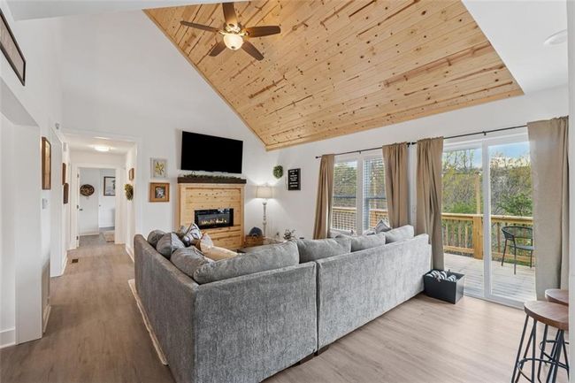 587 Oak Trce E, House other with 4 bedrooms, 2 bathrooms and 4 parking in Jasper GA | Image 6