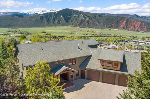 845 Hillcrest Dr, Basalt, CO, 81621-8302 | Card Image