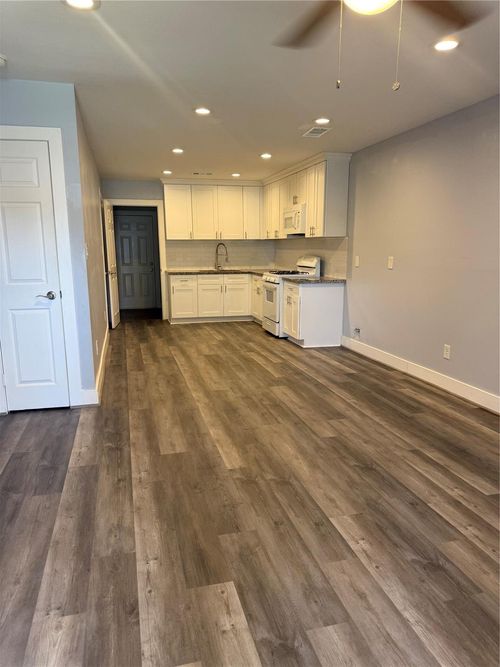 6712 Eastwood St, Houston, TX, 77021-5020 | Card Image