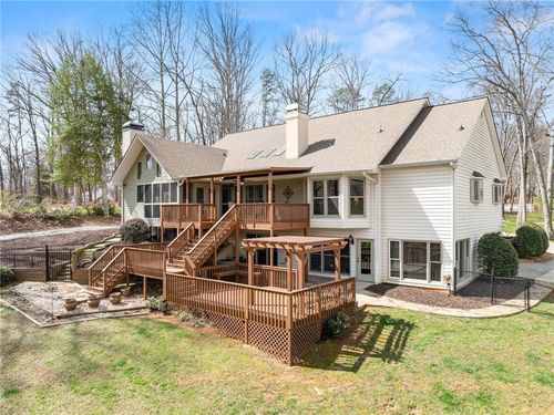 5825 Sweetbottom Ln, Clermont, GA, 30527-2040 | Card Image
