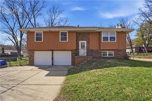 6494 N Delta Ave, Kansas City, MO, 64151-2275 | Card Image