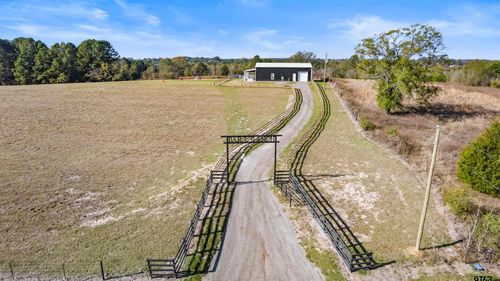 7050 County Road 235, Tyler, TX, 75707-4310 | Card Image