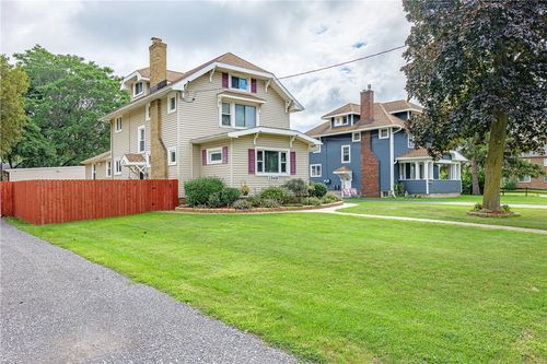 2568 Dewey Avenue, Rochester, NY, 14616 | Card Image